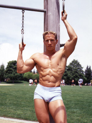 Blonde Gymnast 07.jpg