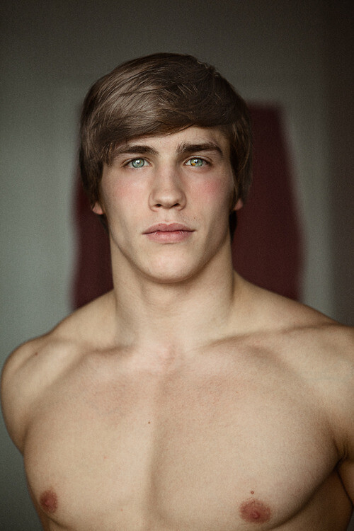 Muscle Buff 08.jpg