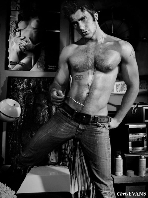 Nudity advance acting/modeling career?