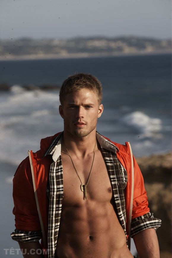 Jesse Roberts - Male Models - AdonisMale