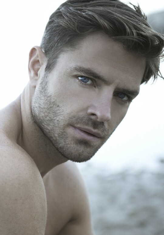 566cdae985ee0_RobRea.thumb.jpg.2c7c68ce2