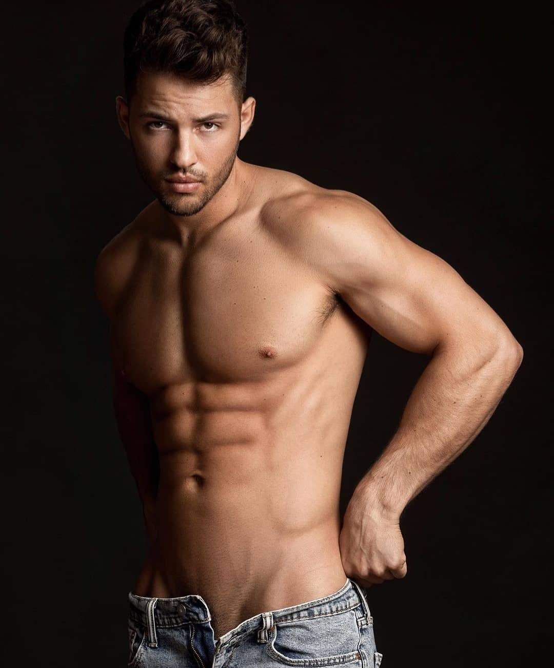 Aaron Owen - Male Models - AdonisMale