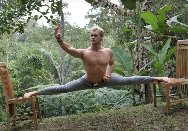 Sergei03.thumb.jpg.d838429fbebdf2e077bc8