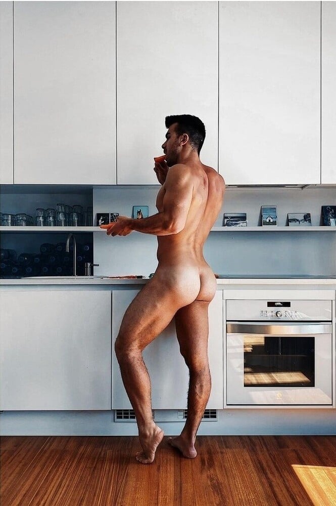 tumblr_ddd670e87a8e32b505918d73a341d3ce_