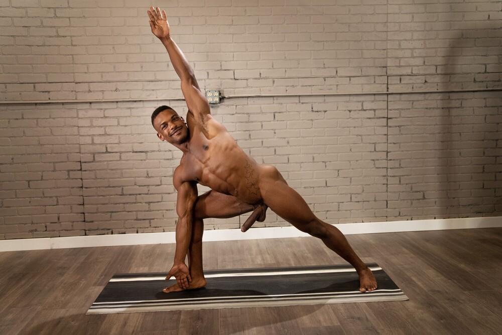 yoga158.thumb.jpg.ba8684e1d5ce69ad715bd1