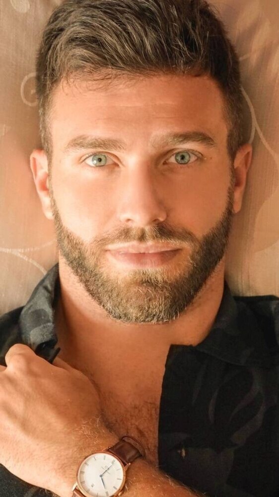 Handsomebeard.thumb.jpg.986ce8eaa1a0e981