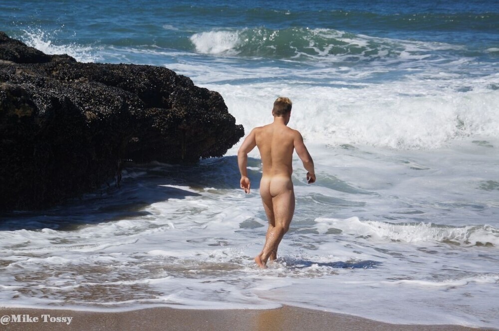 tumblr_f1a567bb95bcdbd238b03c89758ec86d_